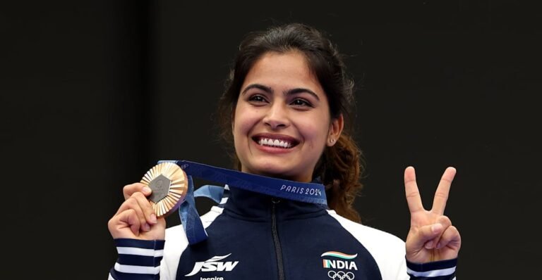 डबल मेडलिस्ट मनु भाकर के परिवार पर टूटा दुखों का पहाड़, मामा और नानी की सड़क हादसे में मौत