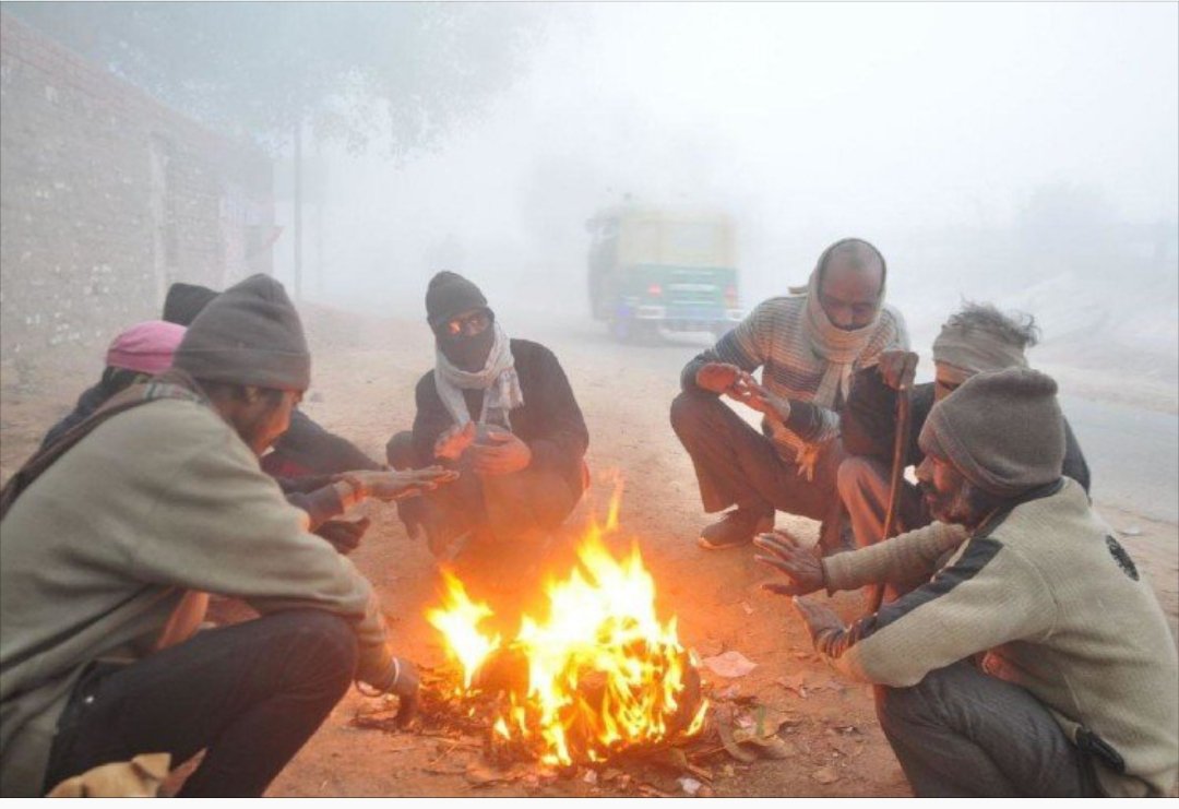 झारखंड में कड़ाके की ठंड: शीतलहर ने बढ़ाई लोगों की मुश्किलें