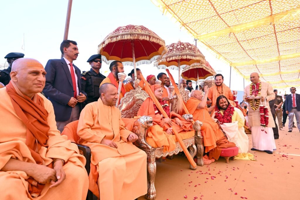 सनातन धर्म पर प्रहार करने वालों को दिया कड़ा संदेश