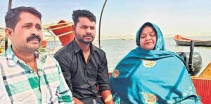 महाकुंभ में नाव चलाकर 30 करोड़ कमाने वाले पिंटू महारा को कितना टैक्स देना होगा?